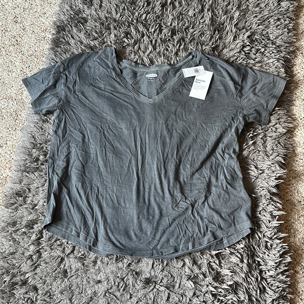 NWT Old navy tee